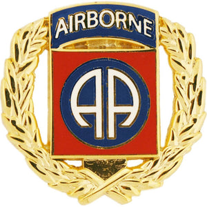 Airborne Wreath Pin