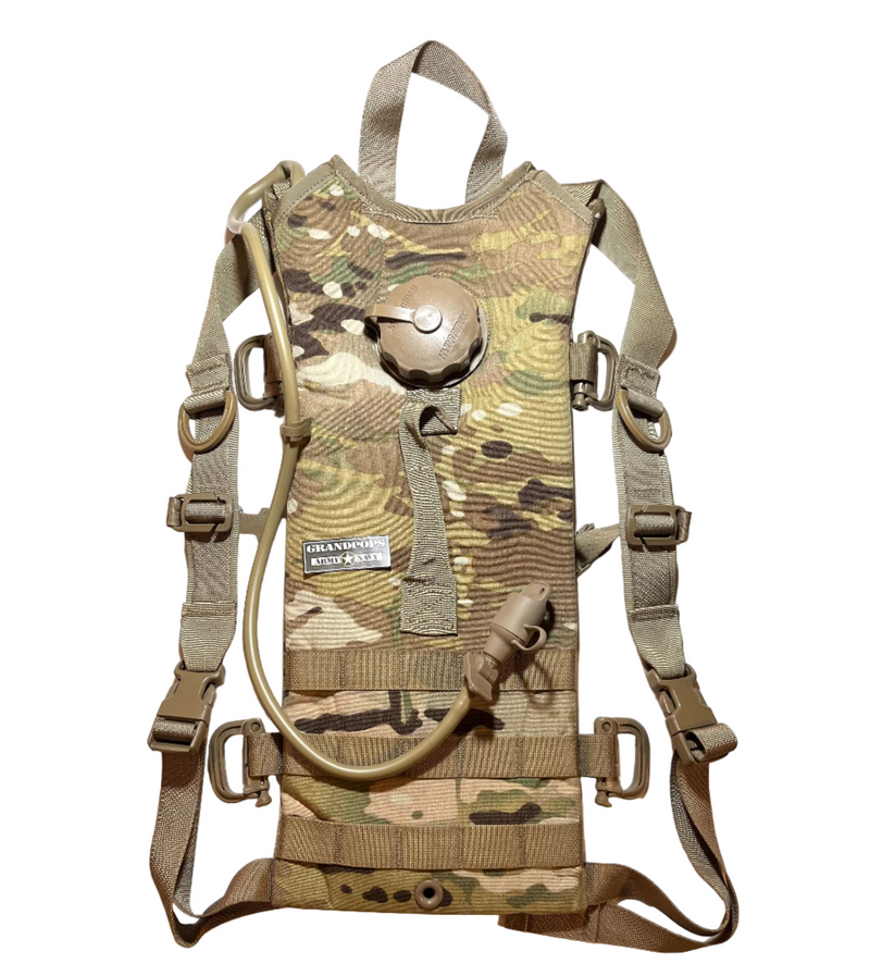 U.S. Military OCP Scorpion Camo MOLLE II Hydration Pack W