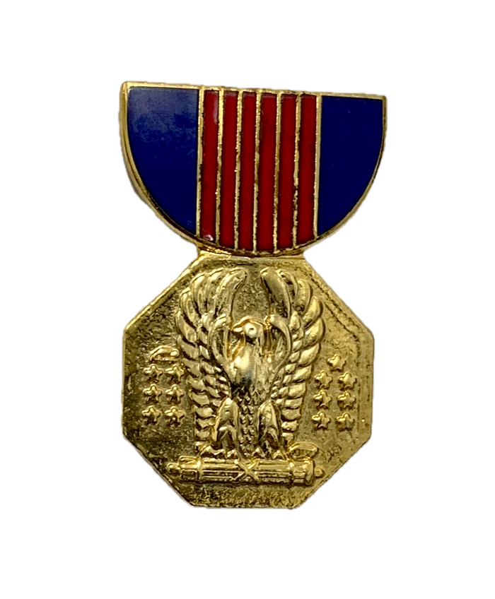 Vintage U.S. Army Soldier's Medal Pin