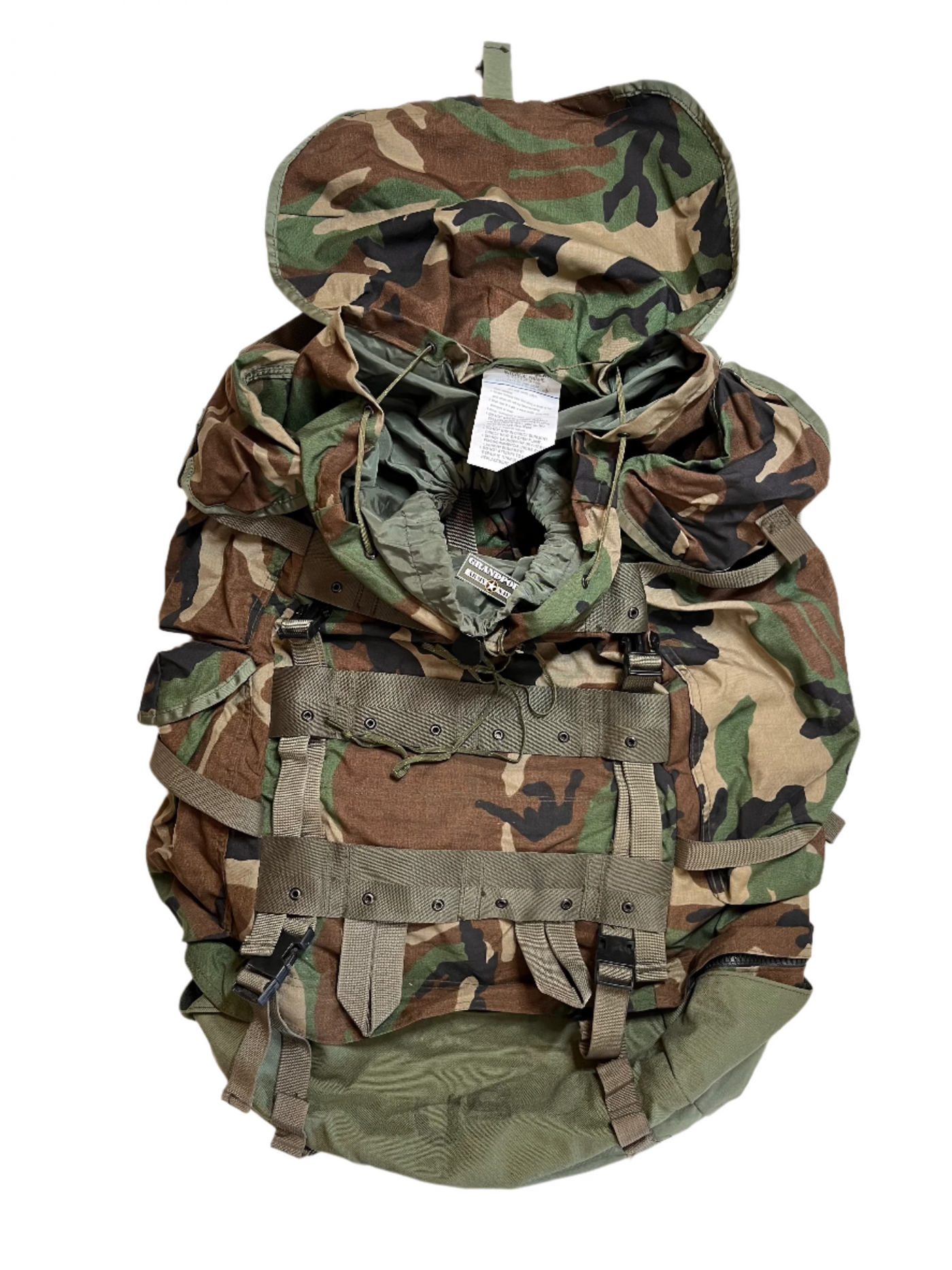 M81 Woodland CFP-90 Large Field Pack W/ Integrated Frame USED M81 Woodland CFP-90 Large Field Pack W/ Integrated Frame USED