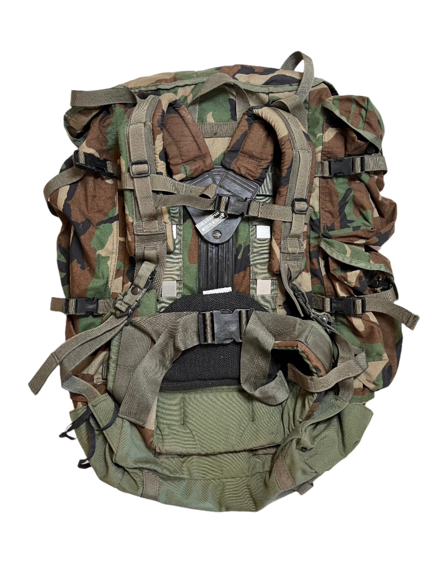 M81 Woodland CFP-90 Large Field Pack W/ Integrated Frame USED M81 Woodland CFP-90 Large Field Pack W/ Integrated Frame USED