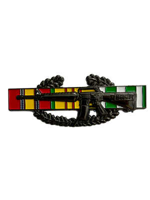 Vietnam M16 Service Ribbon Bar Pin