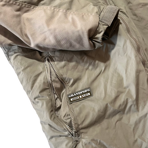 U.S. Army Marshmallow ECWCS Grey Gen III Layer 7 Cold Weather Parka USED