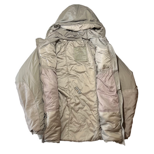 U.S. Army Marshmallow ECWCS Grey Gen III Layer 7 Cold Weather Parka USED