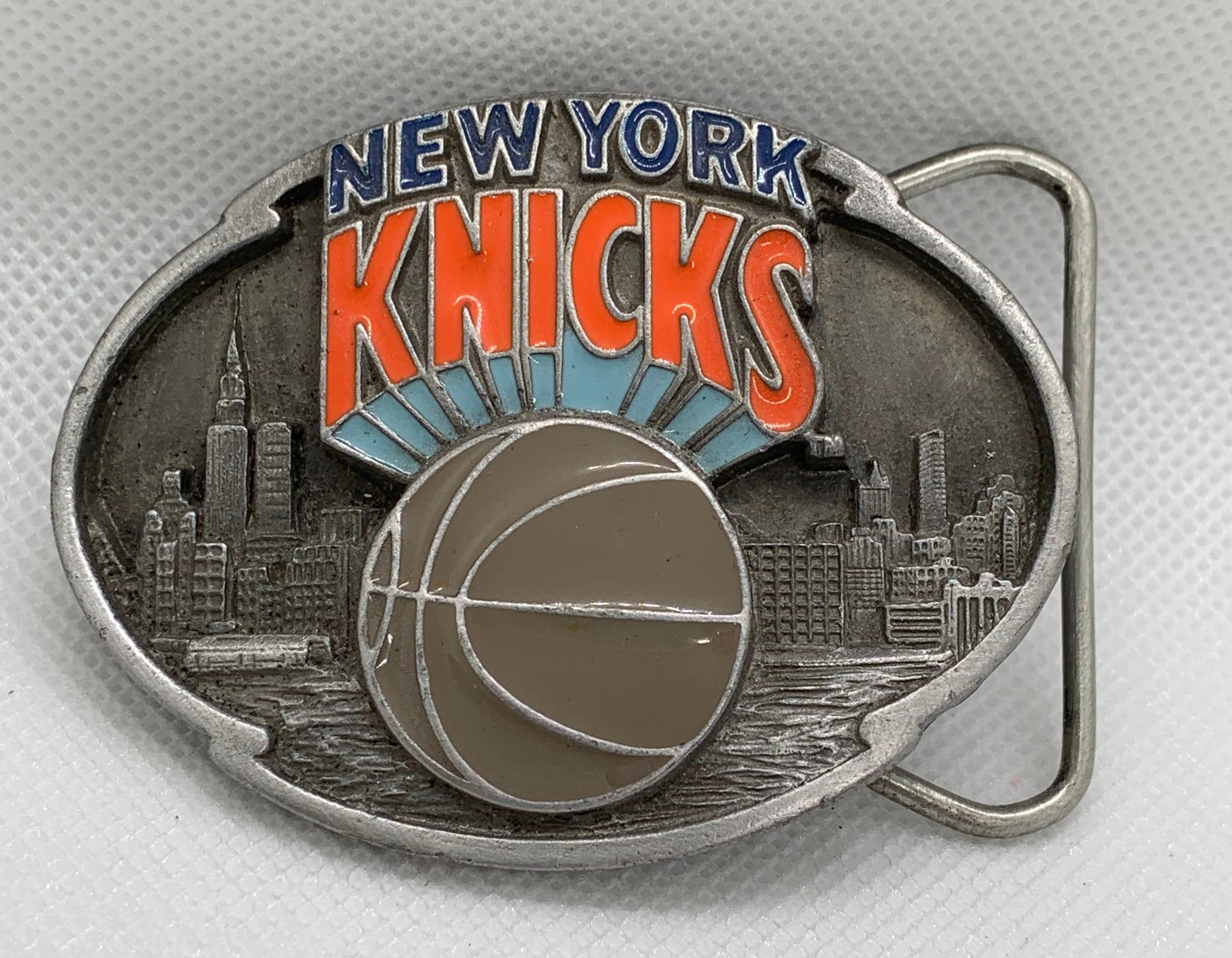 NBA New York Knicks Enamel Pin - New 
